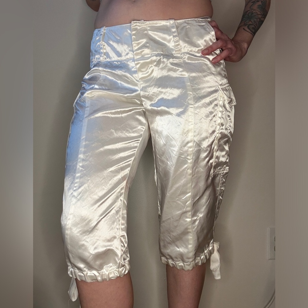 Betsey Johnson vintage Y2K satin cargo capris. Rare and unique!